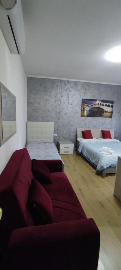 Bed & Breakfast Chowdhury House *